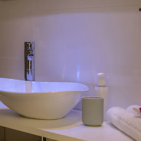 Infinity Blu - Designed For Adults Отель