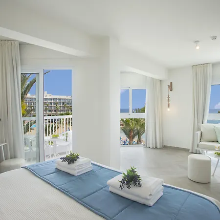 Infinity Blu - Designed For Adults 4*