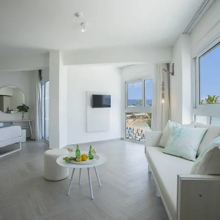 Infinity Blu - Designed For Adults 4*